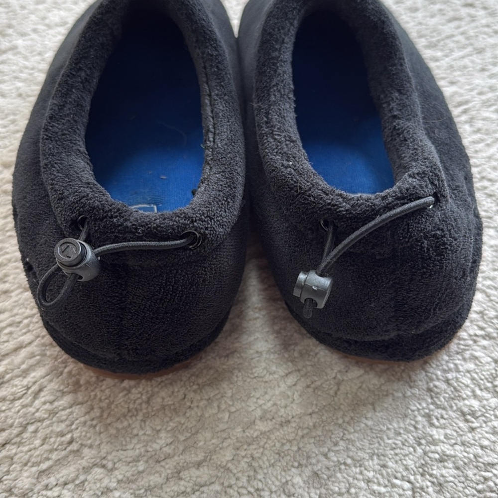 Gently Worn Champion University Men's Embroidered Black Soft Fleece Slippers-11 - Picture 7 of 8